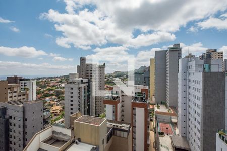 Apartamento à venda com 304m², 4 quartos e 4 vagas Apartamento à venda com 304m², 4 quartos e 4 vagasQuarto 2