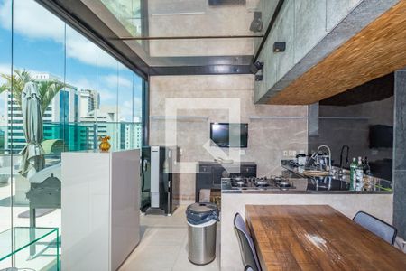 Apartamento à venda com 304m², 4 quartos e 4 vagas Apartamento à venda com 304m², 4 quartos e 4 vagasVaranda gourmet