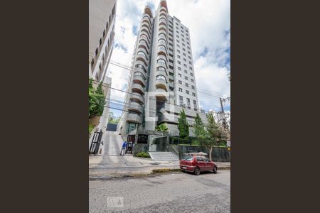 Apartamento à venda com 304m², 4 quartos e 4 vagasFachada