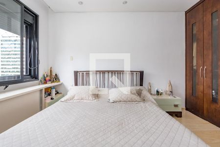 Apartamento à venda com 304m², 4 quartos e 4 vagas Apartamento à venda com 304m², 4 quartos e 4 vagasSuíte