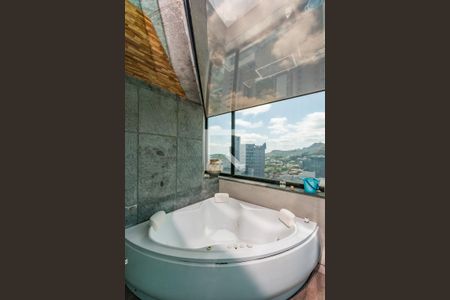 Apartamento à venda com 304m², 4 quartos e 4 vagas Apartamento à venda com 304m², 4 quartos e 4 vagasVaranda da cobertura