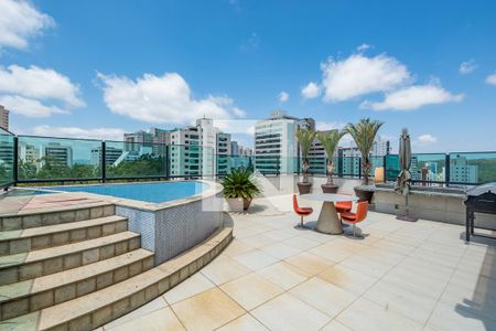 Apartamento à venda com 304m², 4 quartos e 4 vagas Apartamento à venda com 304m², 4 quartos e 4 vagasVaranda da cobertura