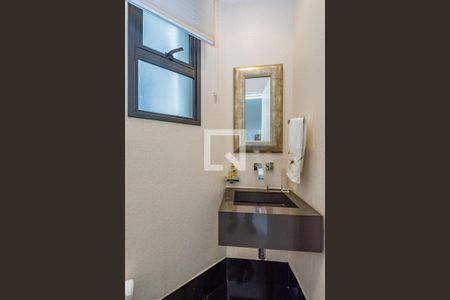 Apartamento à venda com 304m², 4 quartos e 4 vagas Apartamento à venda com 304m², 4 quartos e 4 vagasLavabo