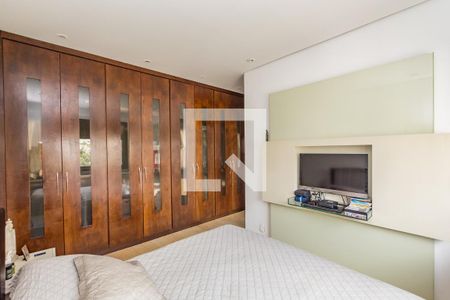 Apartamento à venda com 304m², 4 quartos e 4 vagas Apartamento à venda com 304m², 4 quartos e 4 vagasSuíte