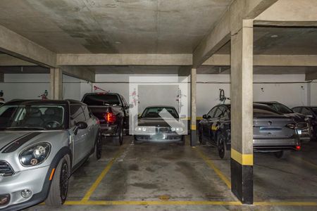 Apartamento à venda com 304m², 4 quartos e 4 vagas Apartamento à venda com 304m², 4 quartos e 4 vagasGaragem