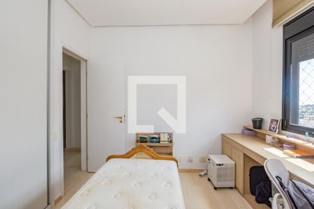 Apartamento à venda com 304m², 4 quartos e 4 vagas Apartamento à venda com 304m², 4 quartos e 4 vagasQuarto 3