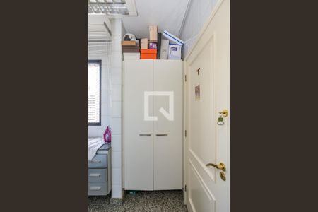 Apartamento à venda com 304m², 4 quartos e 4 vagas Apartamento à venda com 304m², 4 quartos e 4 vagasÁrea de Serviço