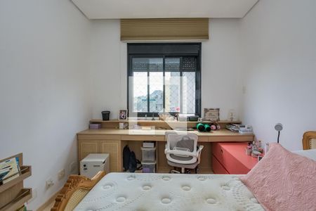 Apartamento à venda com 304m², 4 quartos e 4 vagas Apartamento à venda com 304m², 4 quartos e 4 vagasQuarto 3