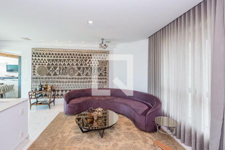 Apartamento à venda com 304m², 4 quartos e 4 vagas Apartamento à venda com 304m², 4 quartos e 4 vagasCobertura - Sala