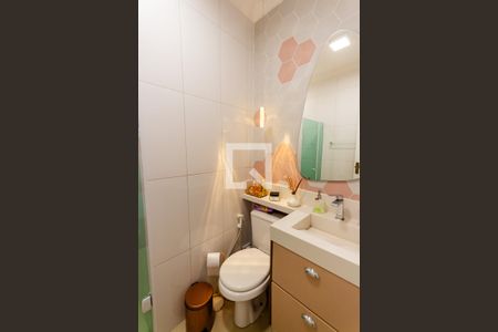 Apartamento à venda com 110m², 2 quartos e 2 vagas Apartamento à venda com 110m², 2 quartos e 2 vagasBanheiro da Suíte