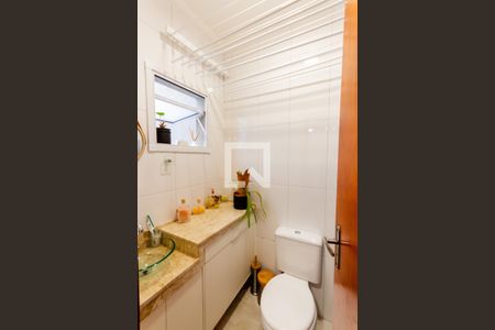 Apartamento à venda com 110m², 2 quartos e 2 vagas Apartamento à venda com 110m², 2 quartos e 2 vagasBanheiro de Serviço