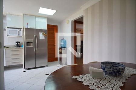 Apartamento à venda com 250m², 3 quartos e 2 vagasCozinha