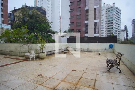 Apartamento à venda com 250m², 3 quartos e 2 vagasPátio