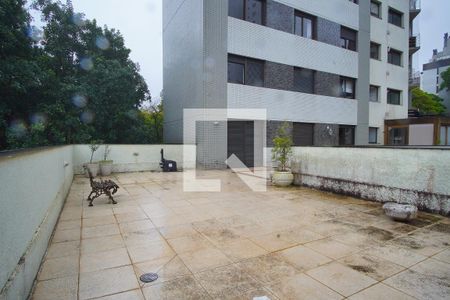 Apartamento à venda com 250m², 3 quartos e 2 vagasPátio