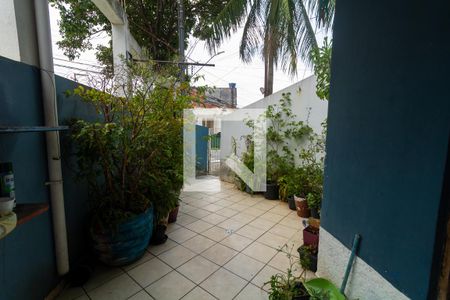 Casa à venda com 112m², 3 quartos e 3 vagas Casa à venda com 112m², 3 quartos e 3 vagasQuintal
