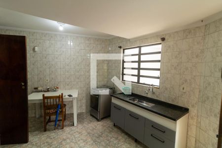 Casa à venda com 112m², 3 quartos e 3 vagas Casa à venda com 112m², 3 quartos e 3 vagasCozinha