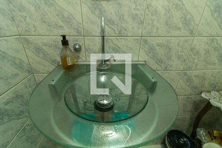 Casa à venda com 112m², 3 quartos e 3 vagas Casa à venda com 112m², 3 quartos e 3 vagasBanheiro