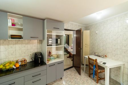 Casa à venda com 112m², 3 quartos e 3 vagas Casa à venda com 112m², 3 quartos e 3 vagasCozinha