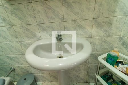 Casa à venda com 112m², 3 quartos e 3 vagas Casa à venda com 112m², 3 quartos e 3 vagasBanheiro