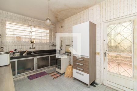 Casa à venda com 600m², 3 quartos e 2 vagas Casa à venda com 600m², 3 quartos e 2 vagasCozinha