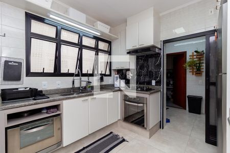 Apartamento à venda com 167m², 3 quartos e 2 vagas Apartamento à venda com 167m², 3 quartos e 2 vagasCozinha