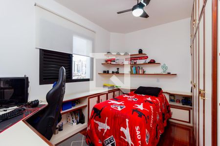 Apartamento à venda com 167m², 3 quartos e 2 vagas Apartamento à venda com 167m², 3 quartos e 2 vagasQuarto 1