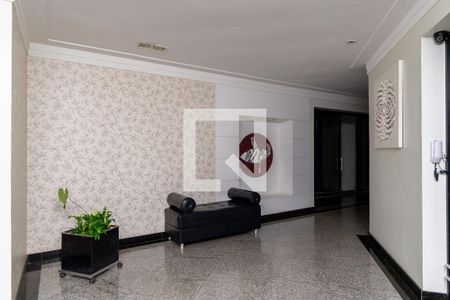 Apartamento à venda com 167m², 3 quartos e 2 vagas Apartamento à venda com 167m², 3 quartos e 2 vagasHall social