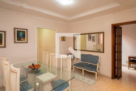 Casa à venda com 162m², 3 quartos e 3 vagas Casa à venda com 162m², 3 quartos e 3 vagasSala de Jantar