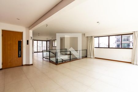Apartamento à venda com 454m², 3 quartos e 4 vagas Apartamento à venda com 454m², 3 quartos e 4 vagasSala de Estar