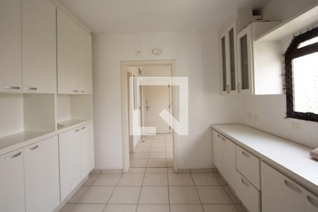 Apartamento à venda com 454m², 3 quartos e 4 vagas Apartamento à venda com 454m², 3 quartos e 4 vagasÁrea de Serviço