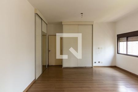 Apartamento à venda com 454m², 3 quartos e 4 vagas Apartamento à venda com 454m², 3 quartos e 4 vagasSuíte 3