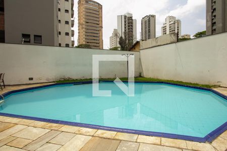 Apartamento à venda com 454m², 3 quartos e 4 vagas Apartamento à venda com 454m², 3 quartos e 4 vagasÁrea comum - Piscina