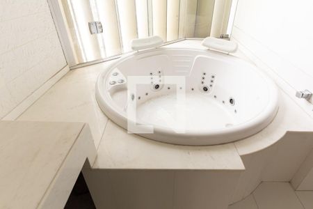 Apartamento à venda com 454m², 3 quartos e 4 vagas Apartamento à venda com 454m², 3 quartos e 4 vagasBanheiro da Suíte 3