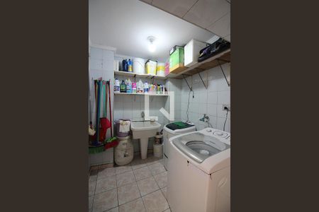 Casa à venda com 171m², 3 quartos e 2 vagasÁrea de Serviço