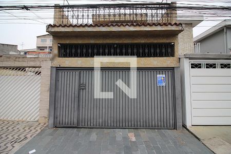 Casa à venda com 171m², 3 quartos e 2 vagasFachada