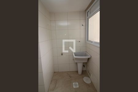 Apartamento à venda com 60m², 2 quartos e 2 vagasCozinha e Área de Serviço