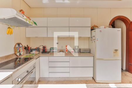 Casa à venda com 515m², 5 quartos e 6 vagasCozinha