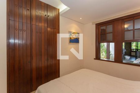 Casa à venda com 515m², 5 quartos e 6 vagasSuíte 2