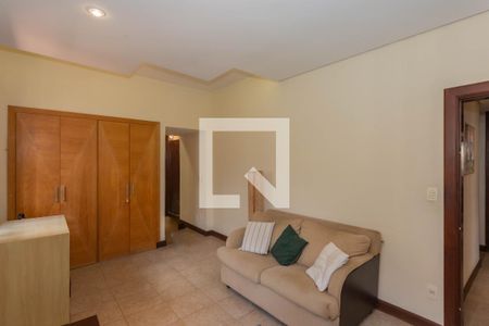 Casa à venda com 515m², 5 quartos e 6 vagasSuíte 5