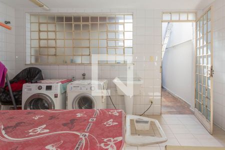 Casa à venda com 515m², 5 quartos e 6 vagasÁrea de Serviço