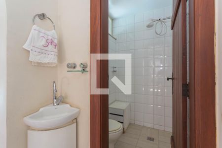 Casa à venda com 515m², 5 quartos e 6 vagasLavabo