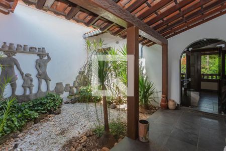 Casa à venda com 515m², 5 quartos e 6 vagasJardim