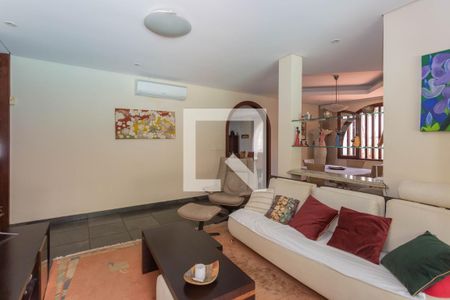 Casa à venda com 515m², 5 quartos e 6 vagasSala 3