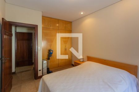 Casa à venda com 515m², 5 quartos e 6 vagasSuíte 3