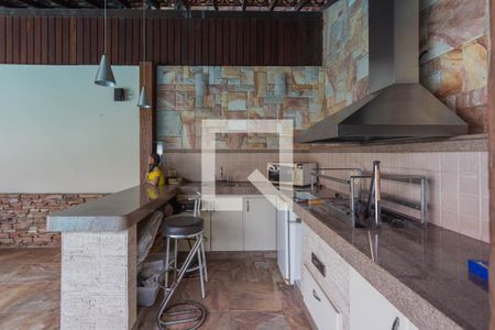 Casa à venda com 515m², 5 quartos e 6 vagasChurrasqueira