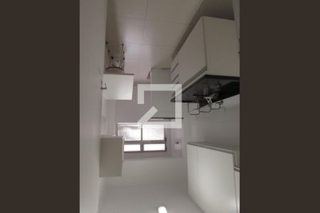 Cozinha de apartamento para alugar com 2 quartos, 54m² em Vila Andrade, São Paulo