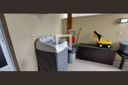 Apartamento à venda com 92m², 2 quartos e 1 vagaÁrea de Serviço