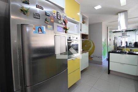 Casa de condomínio à venda com 800m², 5 quartos e 8 vagasCozinha