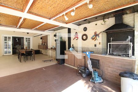 Casa de condomínio à venda com 800m², 5 quartos e 8 vagasÁrea Externa da casa