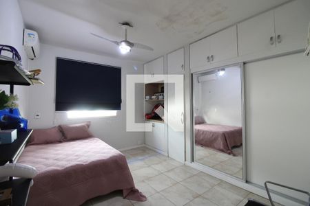 Casa de condomínio à venda com 800m², 5 quartos e 8 vagasQuarto 1 - Suíte